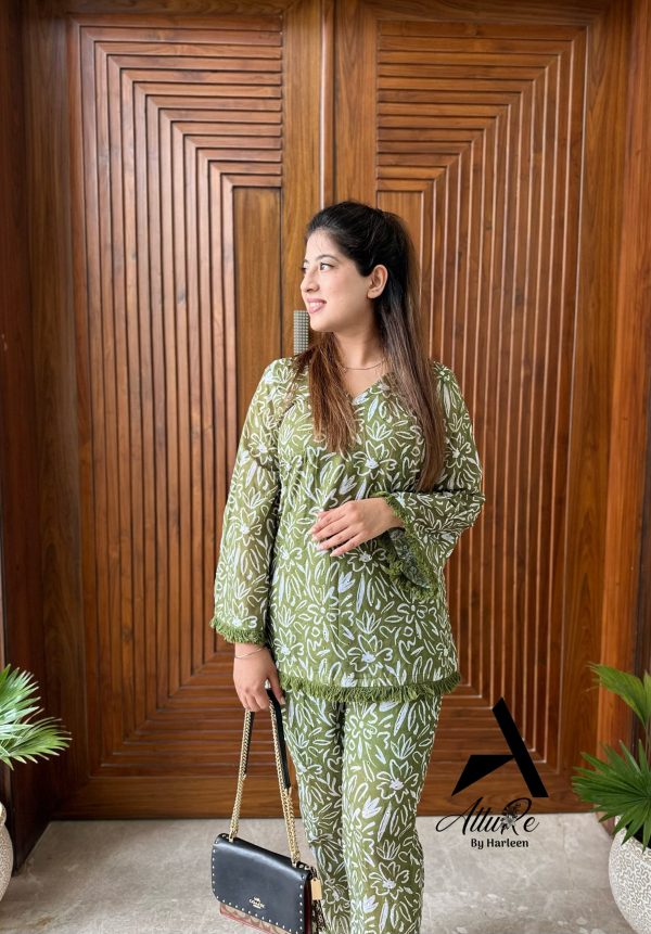 Green Meadow set